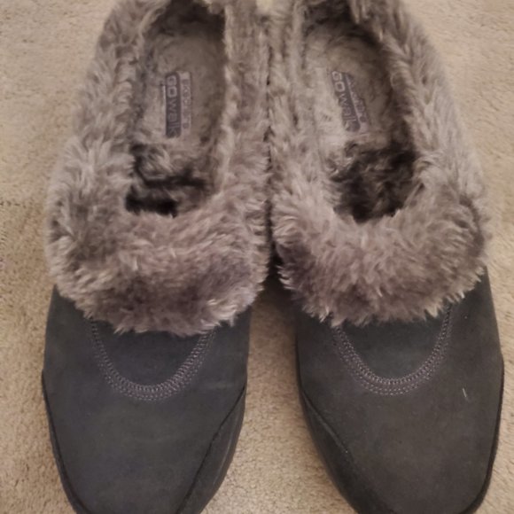 Skechers Go Walk, NWOT, Cozy, mules, charcoal, faux fur trim & lined, size 7.5 - Picture 3 of 4